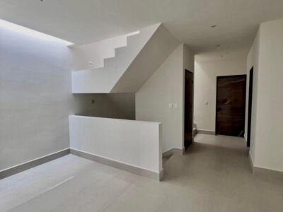 CASA EN RENTA (Antigua valle ote)
